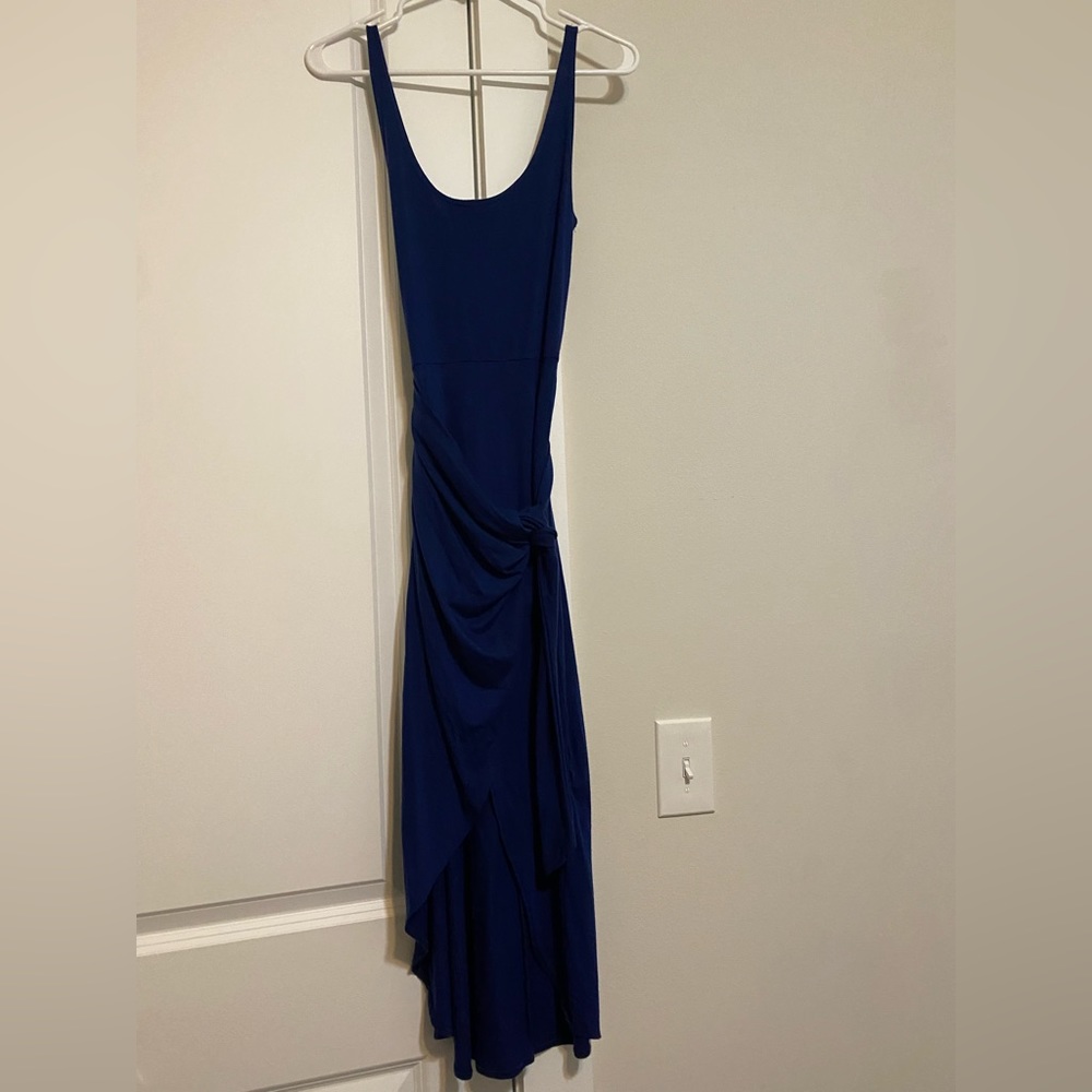 Kaila knit dress in blue. Reformation. Size xs.